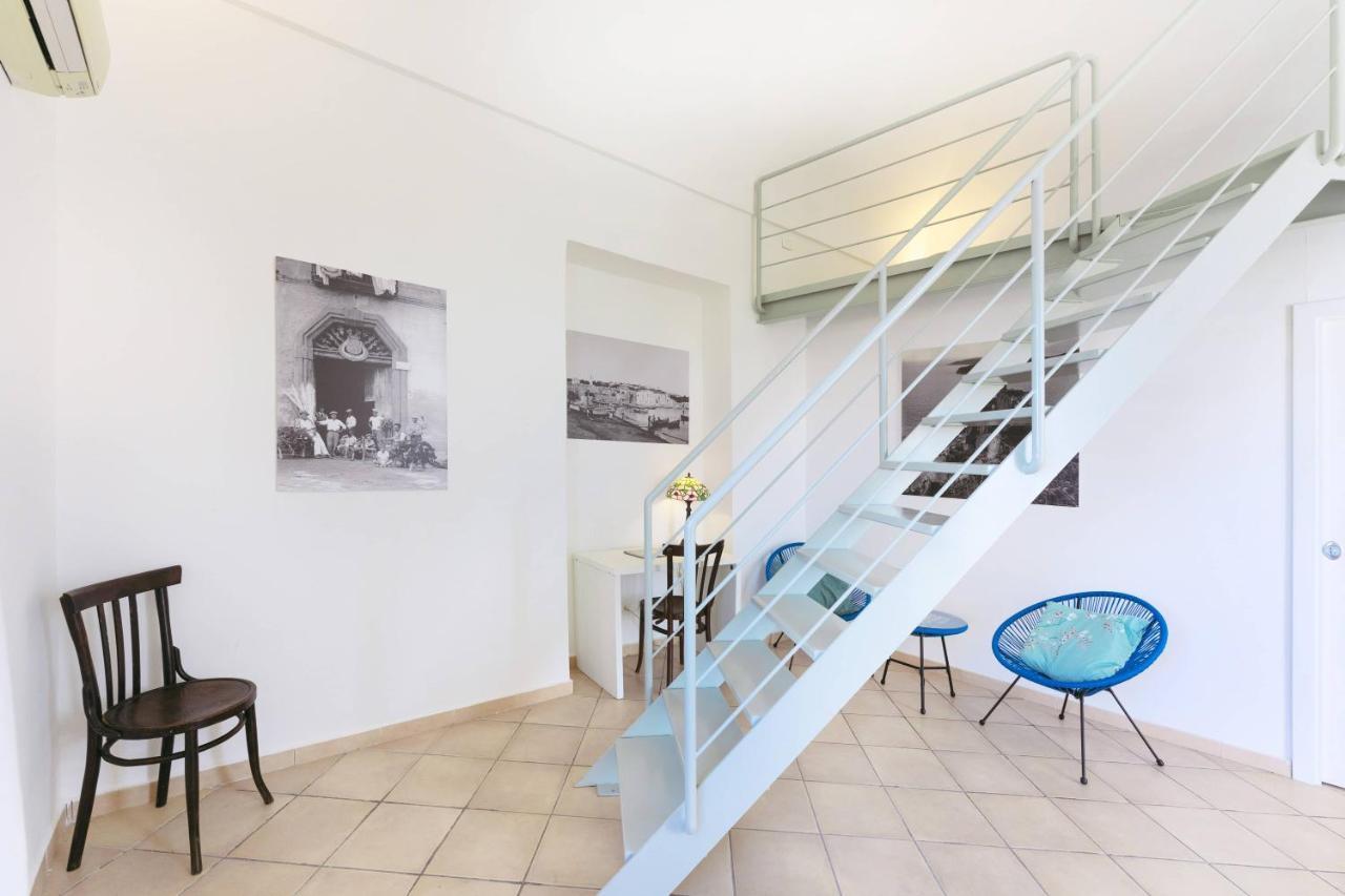 Palazzo Attila - Gioia Apartments Procida Exterior foto